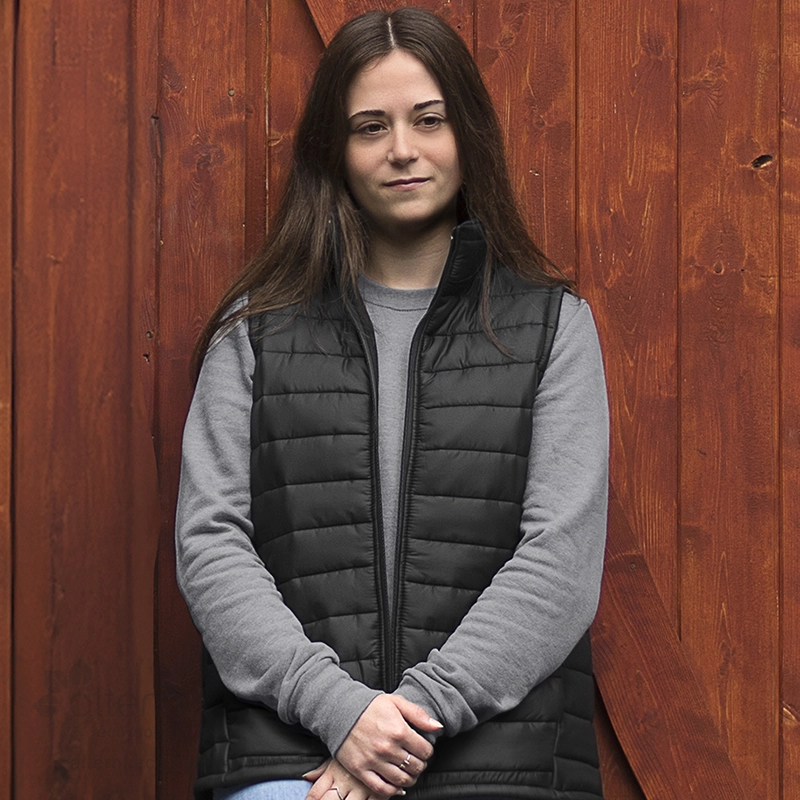 Veste matelassée sans manches pour femme fabriquée au Québec