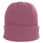 Tuque côtelée en polyester recyclé conçue et décorée au Québec_Framboise